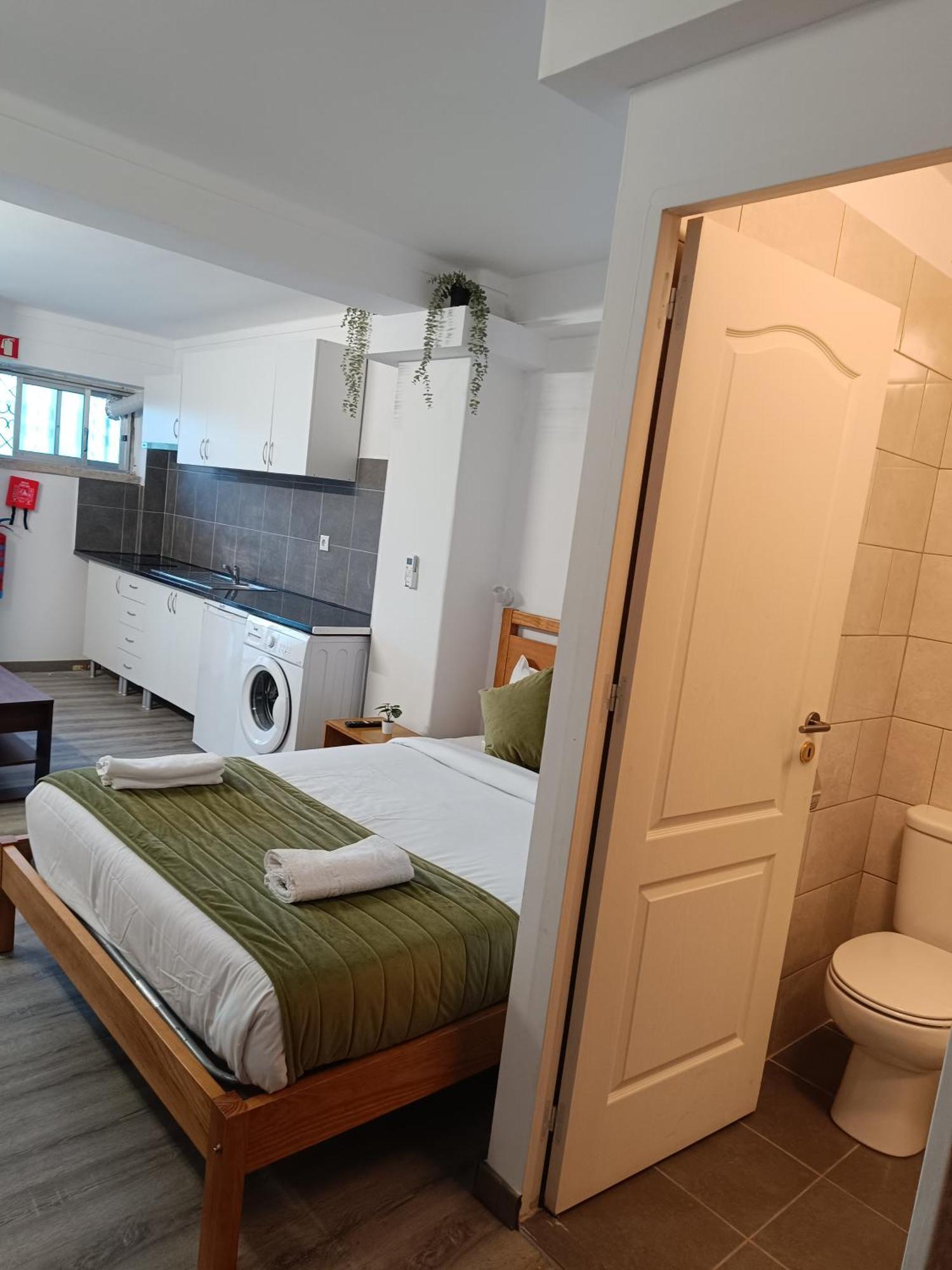 Lisabonna Guest House Amadora Exterior foto